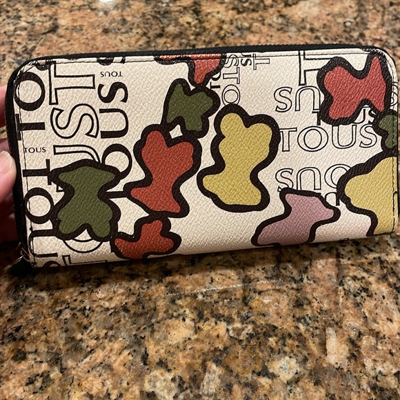 Tous Double Zip Wallet - Bears design - great colours & pattern - Picture 2 of 10